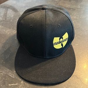 Snap back wu-tang cap